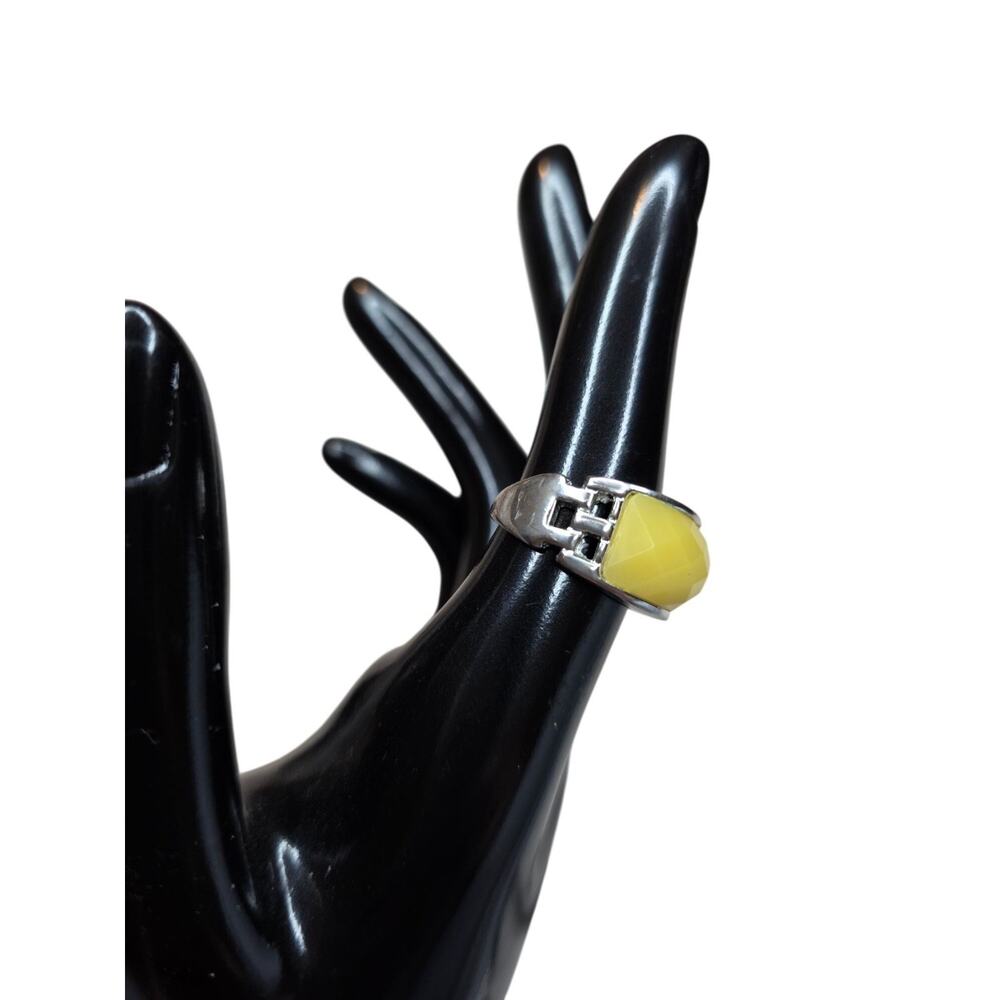 Vintage Multifaceted Yellow Glass Silver Toned Ring Size 6.5